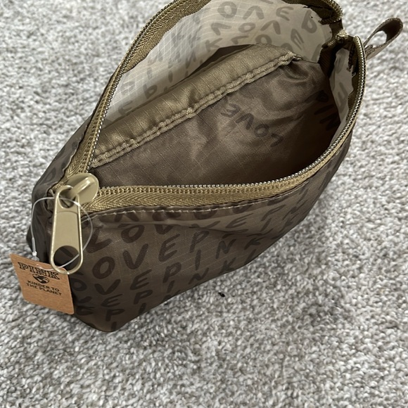 Pink totes into another smaller size pink bag 👜 2 in 1 - Picture 6 of 9